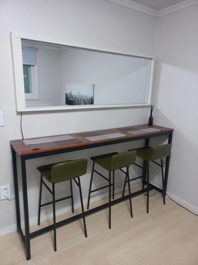 Newly Renovated 2 Bedroom Apartment #7 Seul Zewnętrze zdjęcie